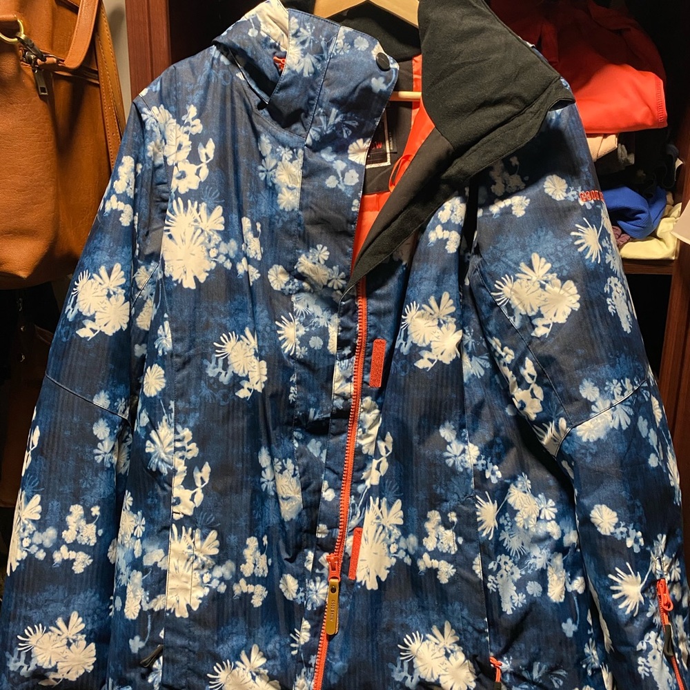 Ski/snowboard jacket